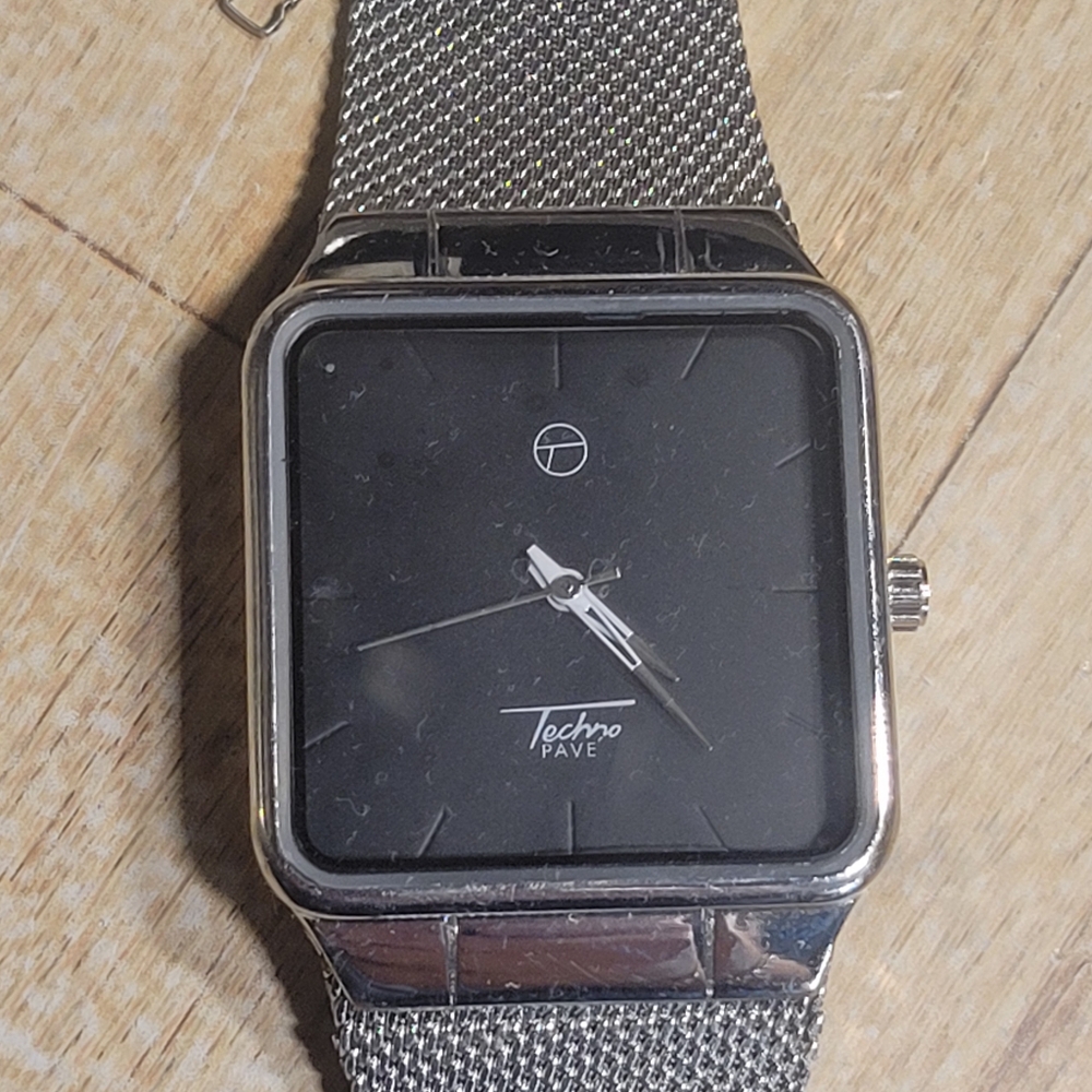 Men's Techno Pave wristwatch in great shape .